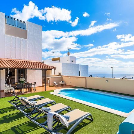 Villa Trueno Refugio De Lujo Con Piscina Climatizada Y Vistas كانديلاريا المظهر الخارجي الصورة