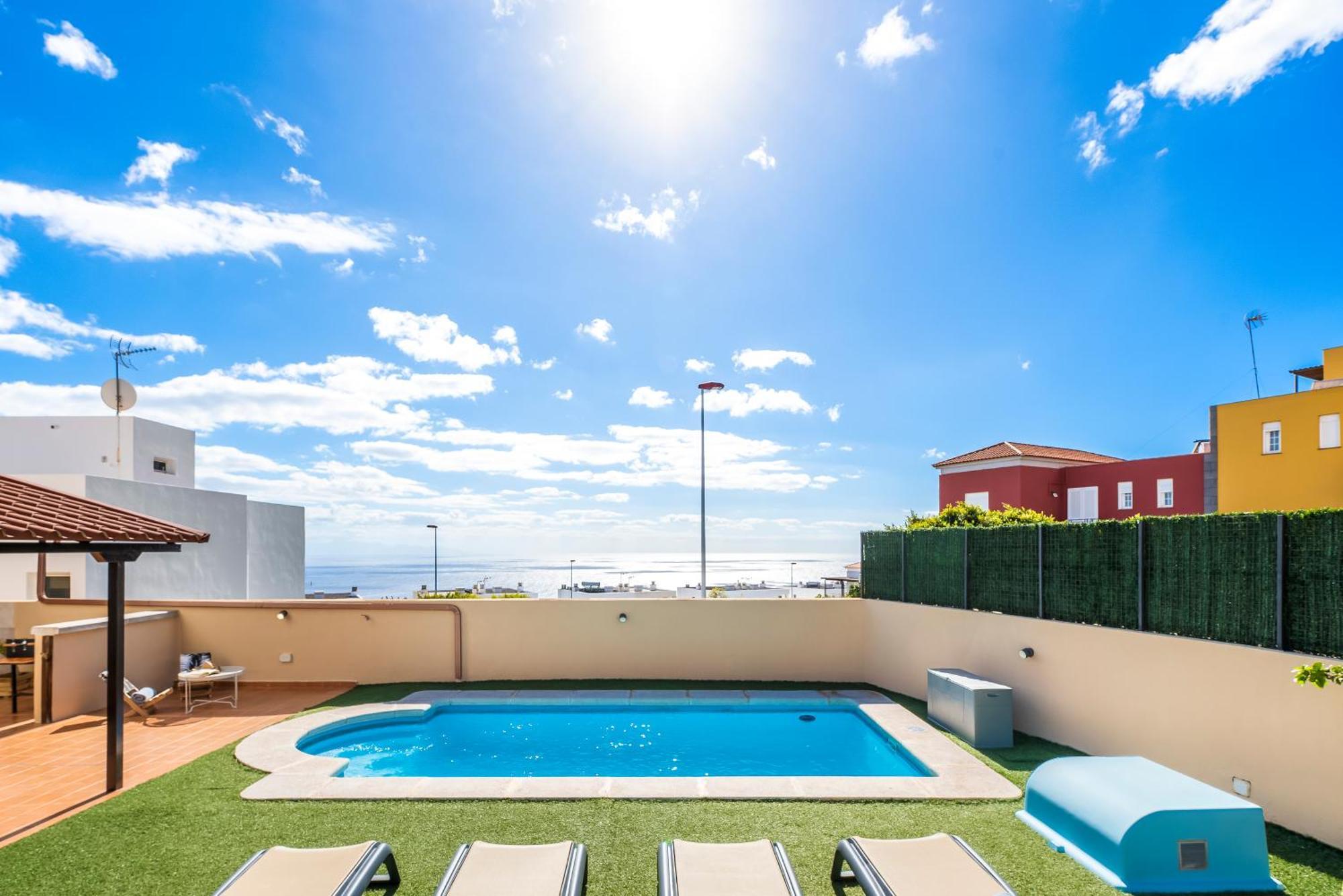 Villa Trueno Refugio De Lujo Con Piscina Climatizada Y Vistas كانديلاريا المظهر الخارجي الصورة