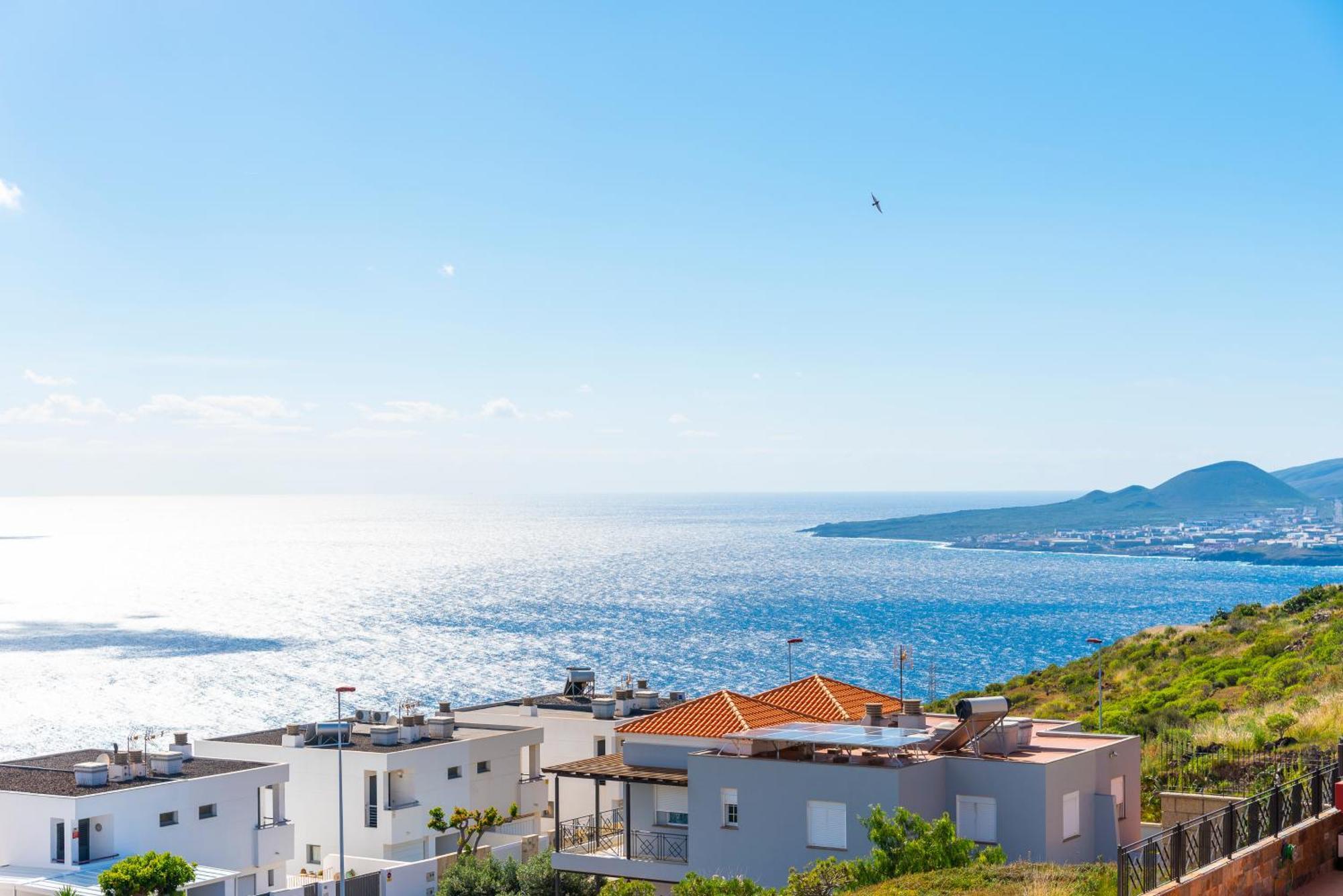 Villa Trueno Refugio De Lujo Con Piscina Climatizada Y Vistas كانديلاريا المظهر الخارجي الصورة